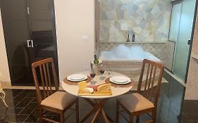 Belíssima Casa Stella Maris -Casa de Carrara3